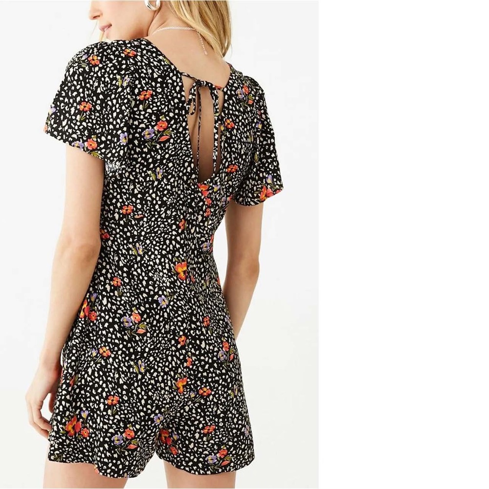 Forever 21 Floral Print Romper - Picture 2 of 12